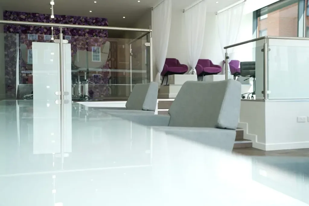 Laska By Mira — Nail salon in London